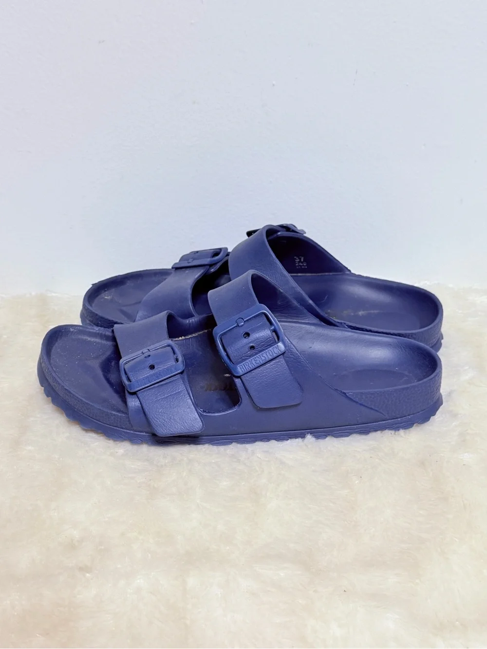 Birkenstocks Arizona Essentials navy size (37) US SZ 6.5 youth